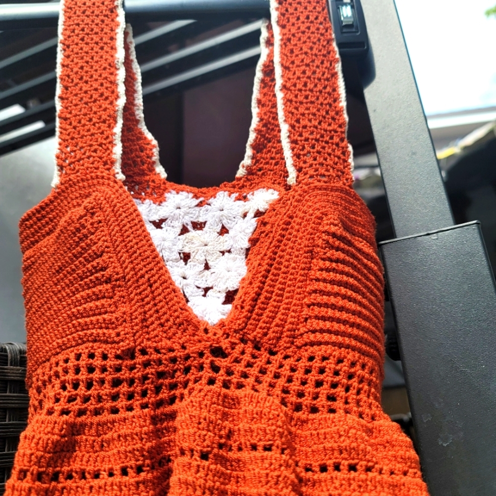 Crop top crochet strech  / Size S /M.  I DO NOT ACCEPT RETURNS - Picture 5 of 6